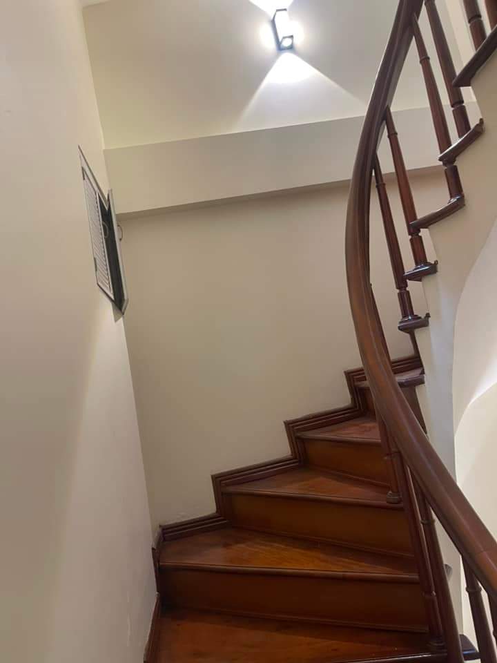 Nhà tôi cho thuê nhà mới, lô góc,vỉa hè, 92m2- 4T, Chùa Láng_30 Tr - Ảnh 1